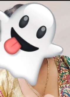 Ruby Baby Cam Queen - escort in Noida Photo 3 of 14