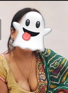 Ruby Baby Cam Queen - escort in Noida Photo 8 of 14