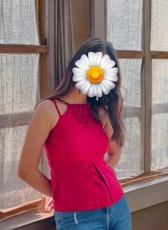 Ruby (Cam & Meet) - puta in Noida Photo 6 of 9