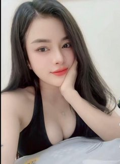 Ruby.Dubai silicon oasis - puta in Dubai Photo 8 of 14