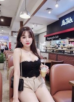 Ruby - escort in Chennai Photo 2 of 3