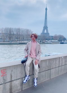 Ruby - Male escort in Monaco Photo 8 of 9