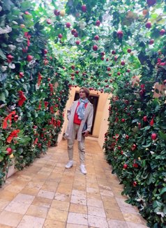 Ruby - Male escort in Monaco Photo 9 of 9