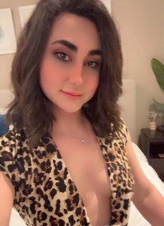 Ruby روبي - Transsexual escort in Dubai Photo 12 of 14