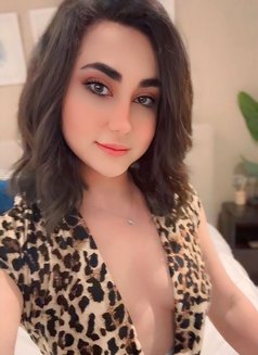 Ruby روبي - Transsexual escort in Dubai Photo 10 of 16