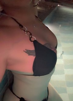 Ruby روبي - Acompañantes transexual in Dubai Photo 14 of 14