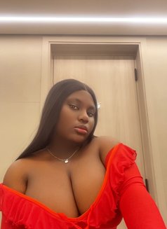 Ruby Lucy - escort in Dubai Photo 4 of 7