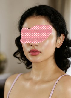 Ruby Malhotra - escort in Gurgaon Photo 2 of 4