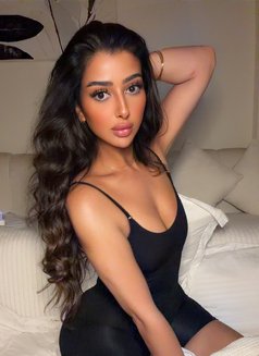Ruby - puta in Dubai Photo 1 of 5