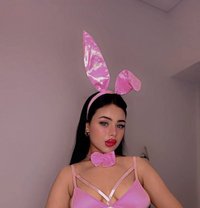 Ruby - escort in Abu Dhabi