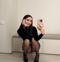 Ruby - escort in Baku Photo 1 of 6