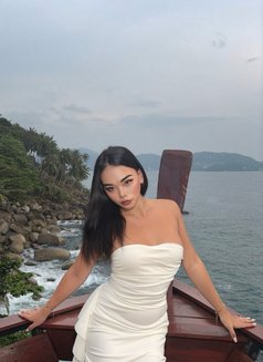 Ruby Top and Bottom - Acompañantes transexual in Phuket Photo 3 of 16