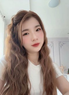 Ruby - escort in Dubai Photo 1 of 5