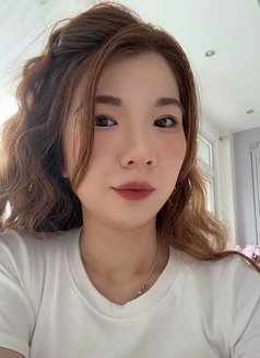 Ruby - escort in Dubai Photo 4 of 5