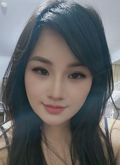 Ruby - escort in Singapore Photo 7 of 7