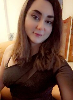Rubydoll - Transsexual escort in Dubai Photo 3 of 6