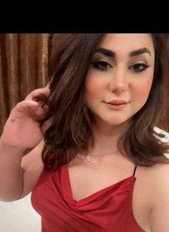 Rubydoll - Transsexual escort in Dubai Photo 7 of 8