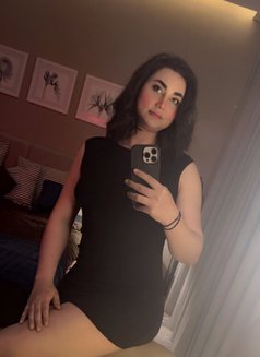 Rubydoll - Transsexual escort in Dubai Photo 12 of 12