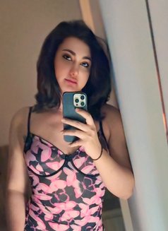 Rubydoll - Acompañantes transexual in Dubai Photo 6 of 11