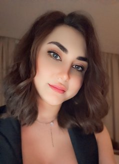 Rubydoll - Transsexual escort in Dubai Photo 12 of 14