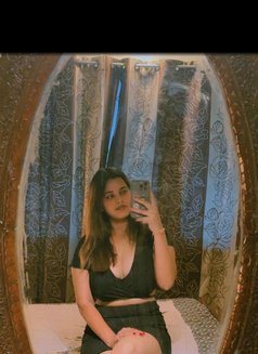 RUCHI INDEPENDENT INCAL 5STAR HOTEL - escort in New Delhi Photo 5 of 5
