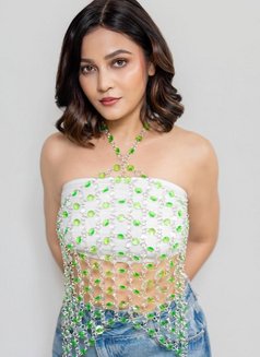 Ruchi Sharma - puta in Dubai Photo 3 of 5