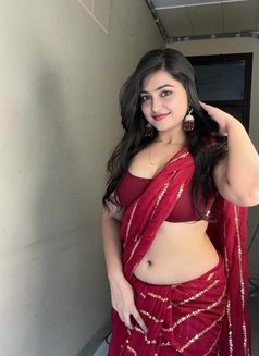 Ruchi Sharma - escort in Mumbai Photo 1 of 4