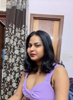 Riya Sharma - escort in Noida Photo 2 of 3