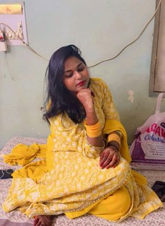 Ruchika - escort in Noida Photo 2 of 3