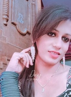 Ruchika - Transsexual escort in New Delhi Photo 1 of 8