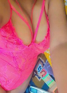 Ruchika..sharma - escort in Noida Photo 2 of 3