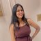 Riya Sharma - puta in Noida