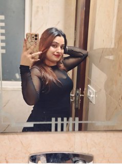 RUCHIKA 70423 ESCORTS 05580 SERVICE - escort in Gurgaon Photo 4 of 5