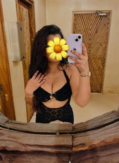 Ruchini Camshow/sexting - puta in Colombo Photo 4 of 9
