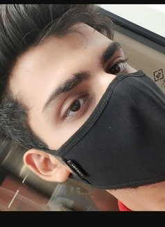 Rudil - Male escort in New Delhi Photo 7 of 10