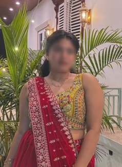 Rudra Escorts🧩Providing Quality Service - puta in Bangalore Photo 2 of 7