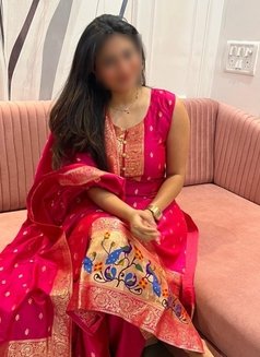 Rudra Escorts🧩Providing Quality Service - puta in Bangalore Photo 3 of 7