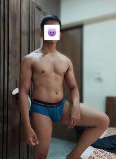 Rudra - Male escort in Mumbai Photo 7 of 13