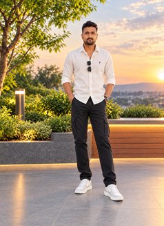 Rudra Raj - Male escort in Mumbai Photo 3 of 3