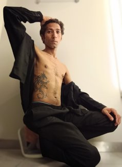 Rudra Singhania - Male escort in Mumbai Photo 6 of 7