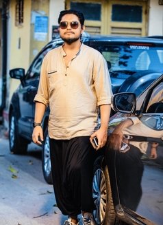 NeilB30 - Acompañantes masculino in Kolkata Photo 5 of 10