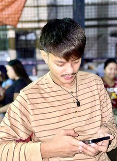 Ruds - Male escort in Manila Photo 5 of 7