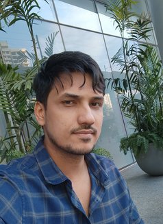 Rudy - Male escort in Mumbai Photo 1 of 3