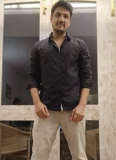 Rudy - Male escort in Mumbai Photo 3 of 3