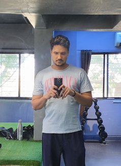 Rudy - Male escort in Pune Photo 1 of 3