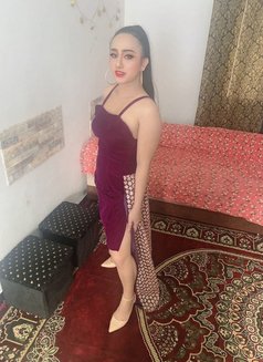 Ruhee - Transsexual escort in Muscat Photo 1 of 4