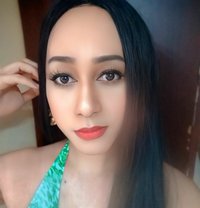 Ruhee - Transsexual escort in Muscat