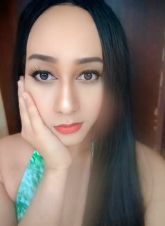 Ruhee - Transsexual escort in Muscat Photo 3 of 3