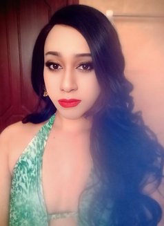 Ruhee - Transsexual escort in Muscat Photo 1 of 4