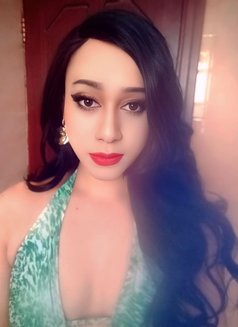 Ruhee - Transsexual escort in Muscat Photo 2 of 4